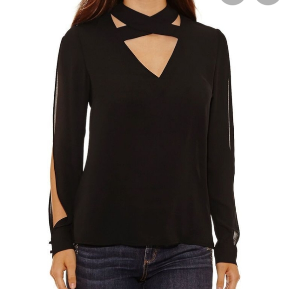 BOLD elements Tops - Bold Elements Open sleeve Blouse 🖤